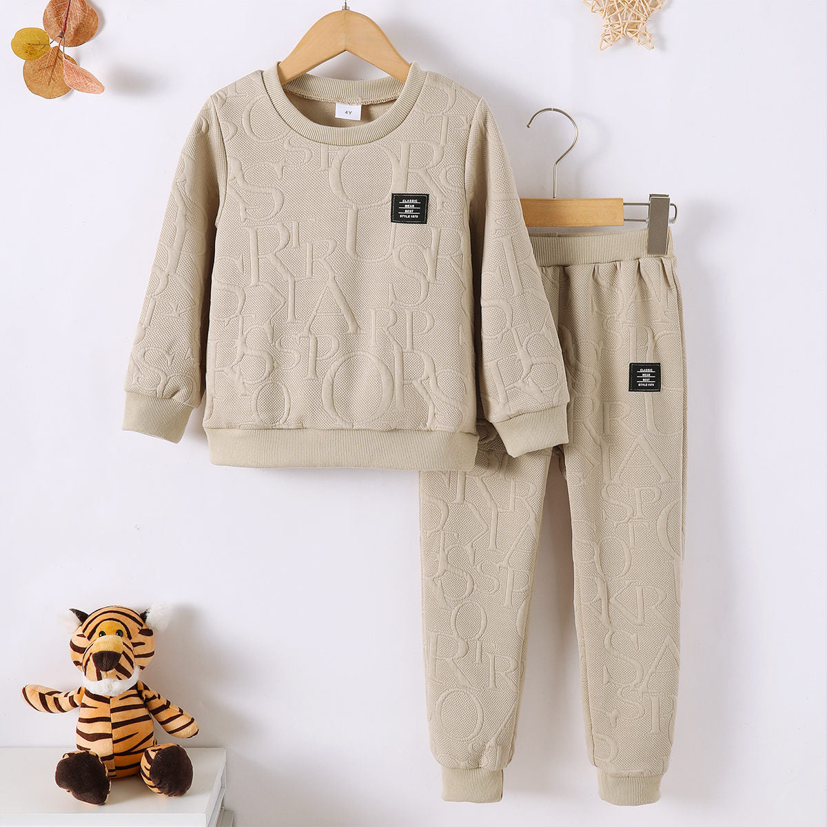 Khaki long sleeve sweatshirt suit