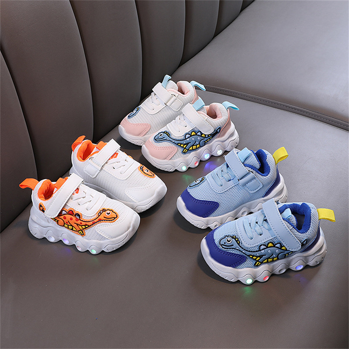 Children's and boys' spring and autumn cute dinosaur baby luminous LED Velcro breathable sports shoes