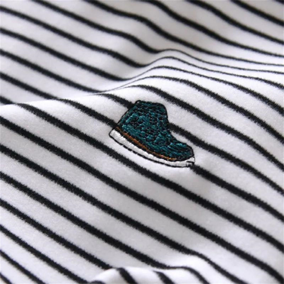 Winter fleece horizontal stripes cute embroidered bottoming shirt for boys and girls