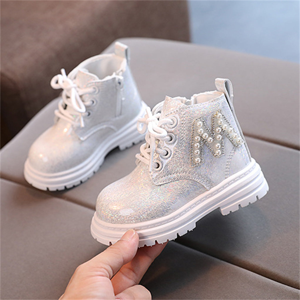 Little girls cool style letter pearl style autumn and winter leisure ladies waterproof Martin boots