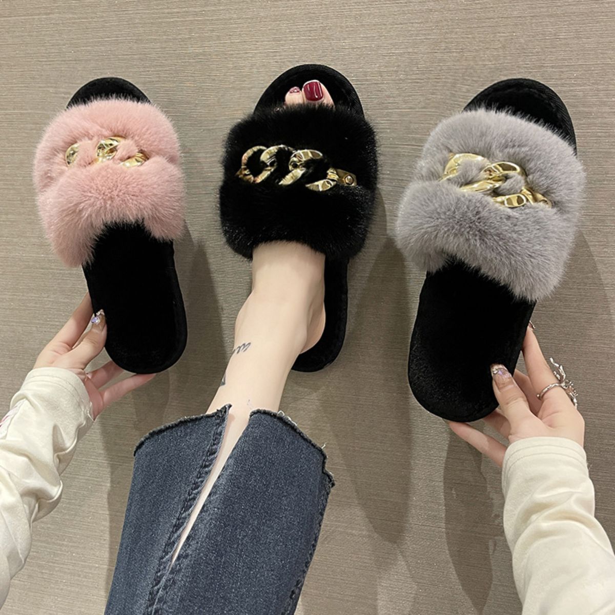 Metal chain fur slippers for women fashionable warm large fur flat heel flip flops