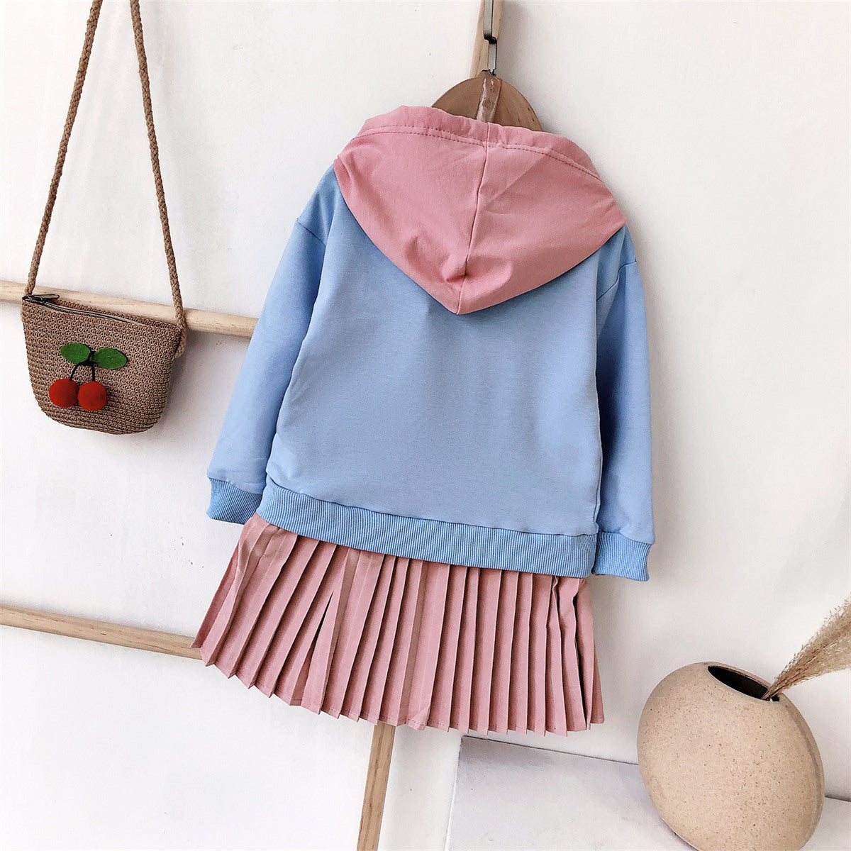 2-piece Letter Pattern Hoodie & Pleated Skirt for Toddler Girl