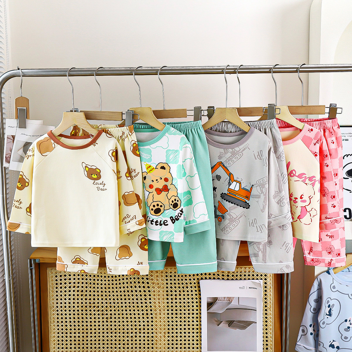 Children's home wear set cute animated pattern long sleeve pajamas