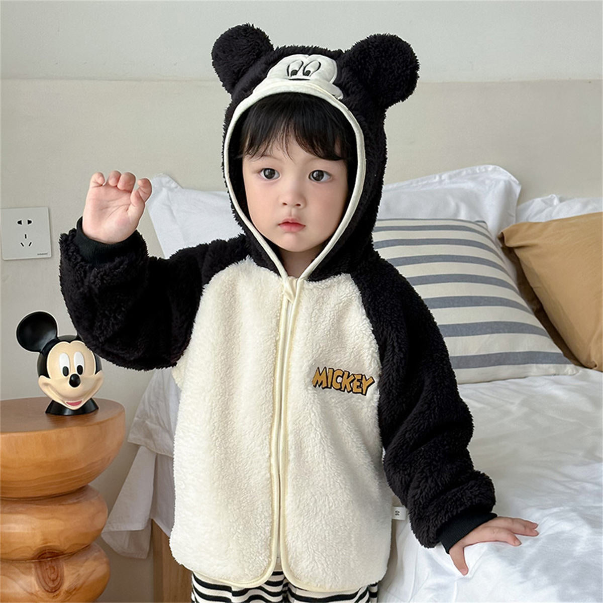 Boys and girls autumn and winter Donald Duck Mickey North American fleece jacket