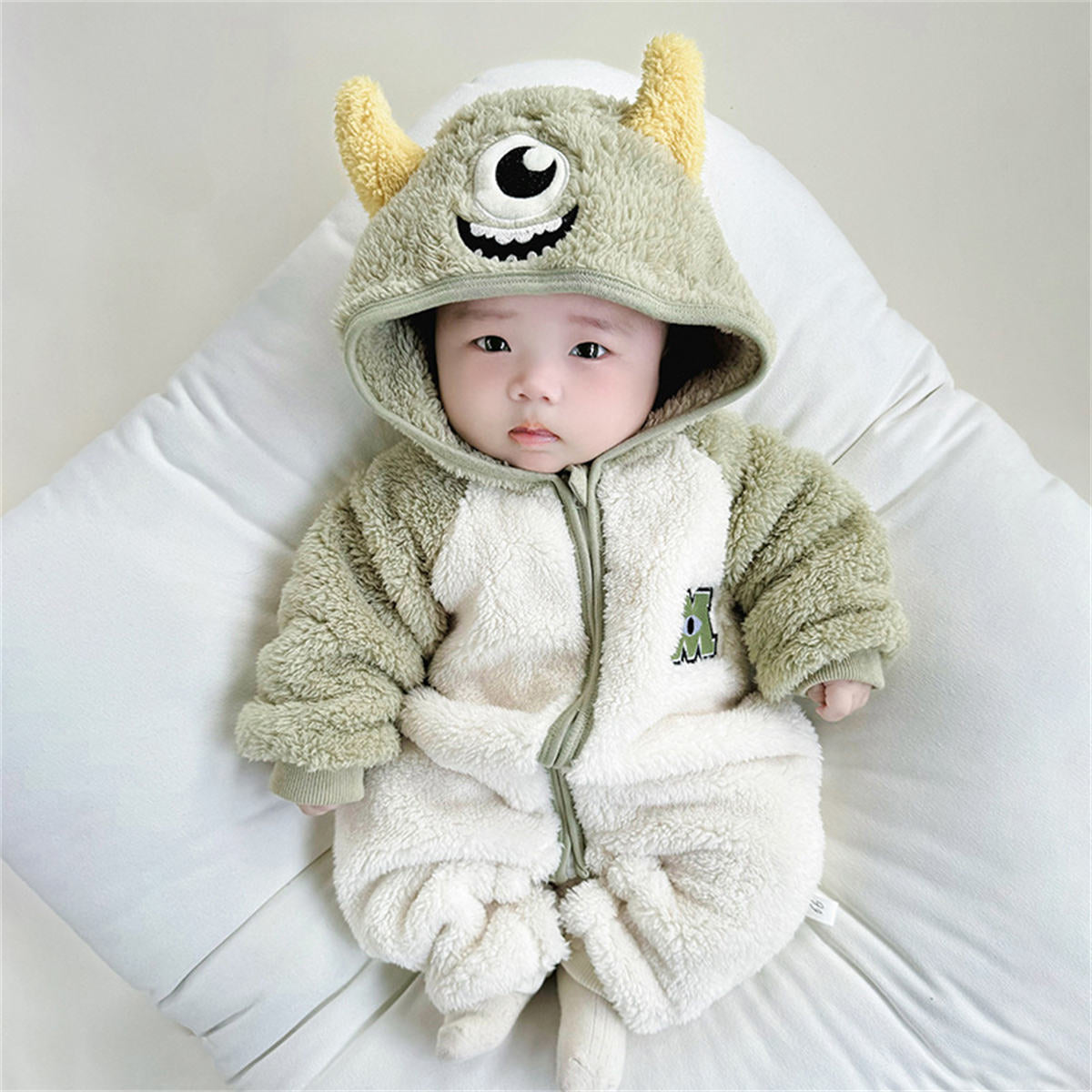 Boys and girls plus velvet warm cartoon North American fleece hooded romper