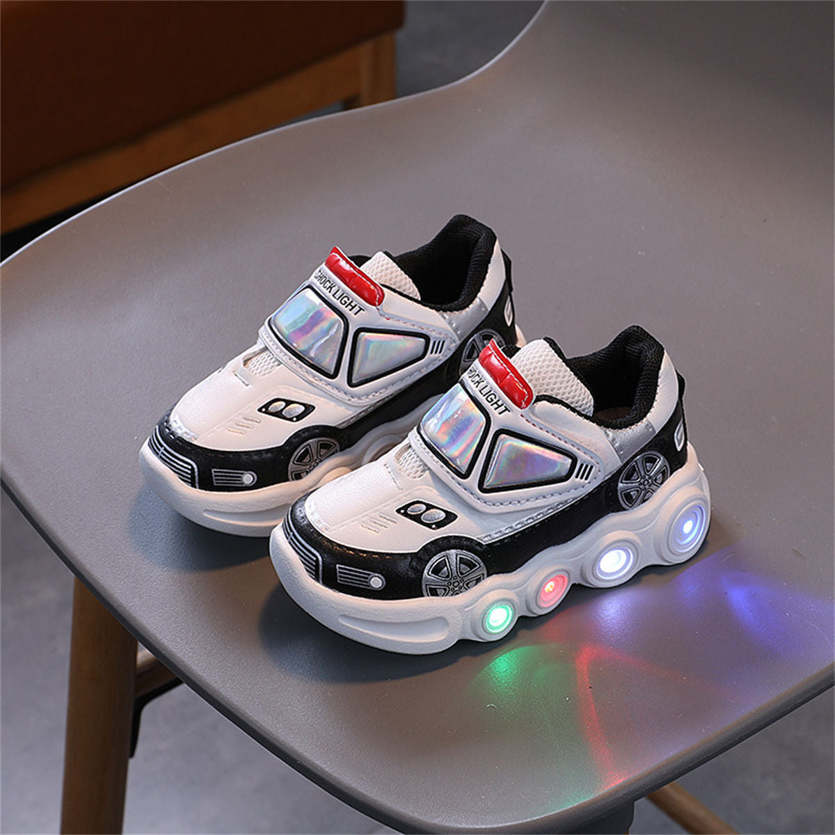 Little boy autumn luminous racing style cool sports shoes