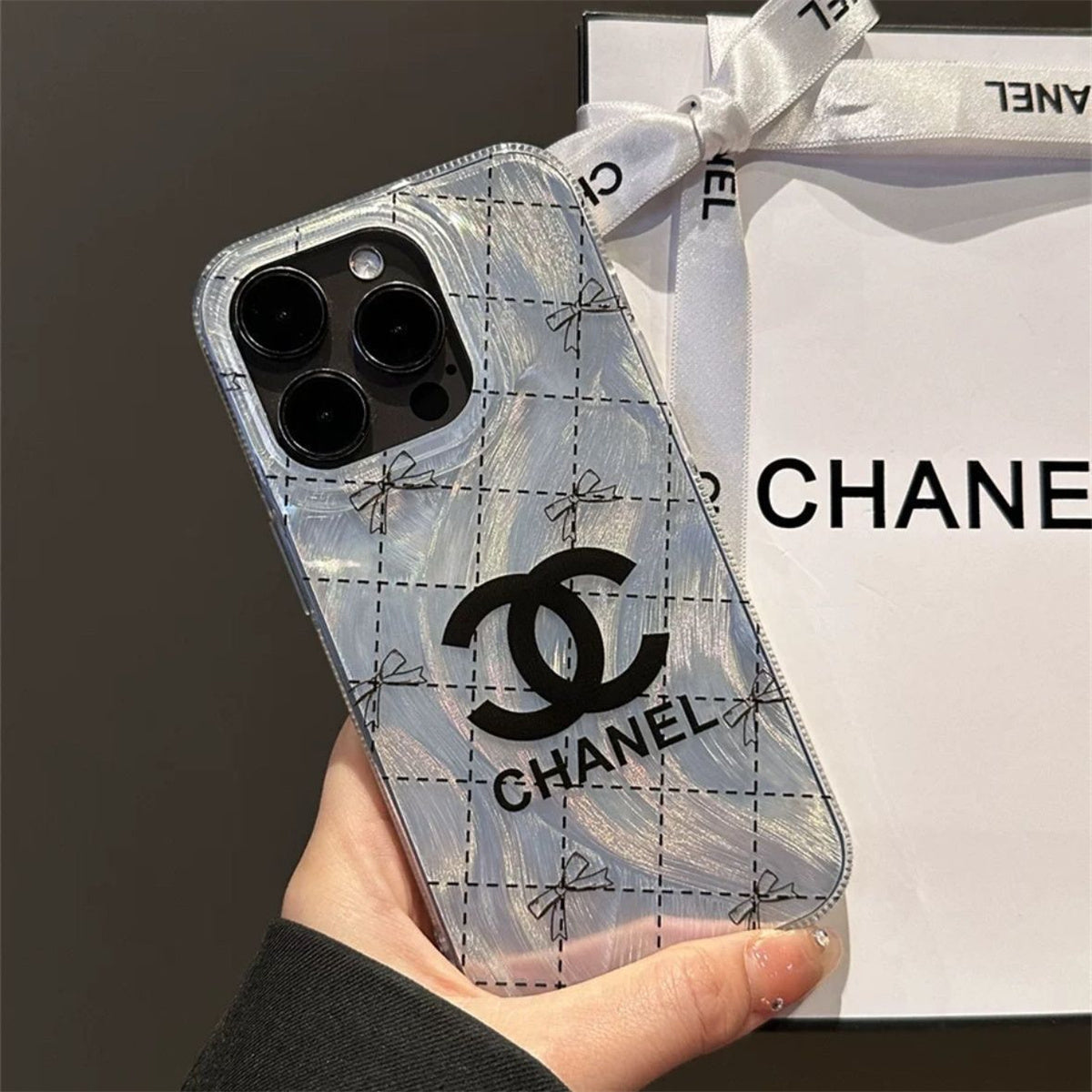 Apple light luxury feather yarn small Chanel style Apple mobile phone case