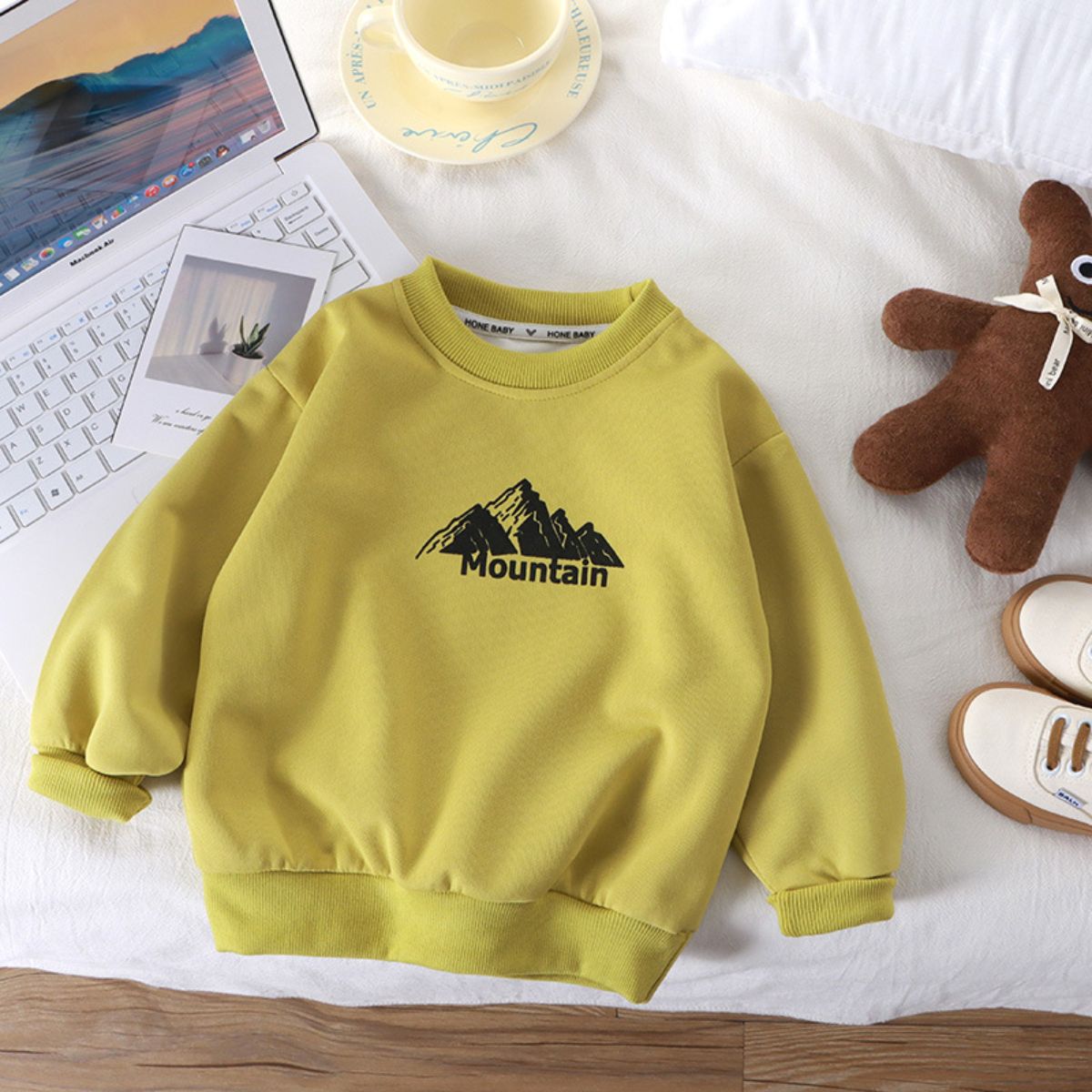 Boys and girls autumn long sleeve sweatshirt