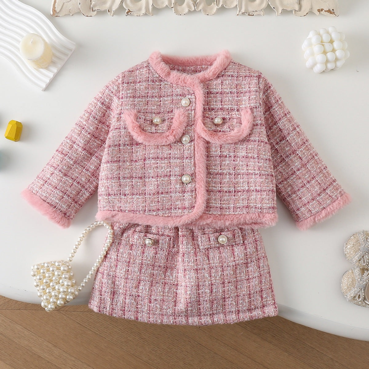 Children&#39;s winter new style girls&#39; Chanel style quilted jacket + skirt two-piece set thickened fashionable suit