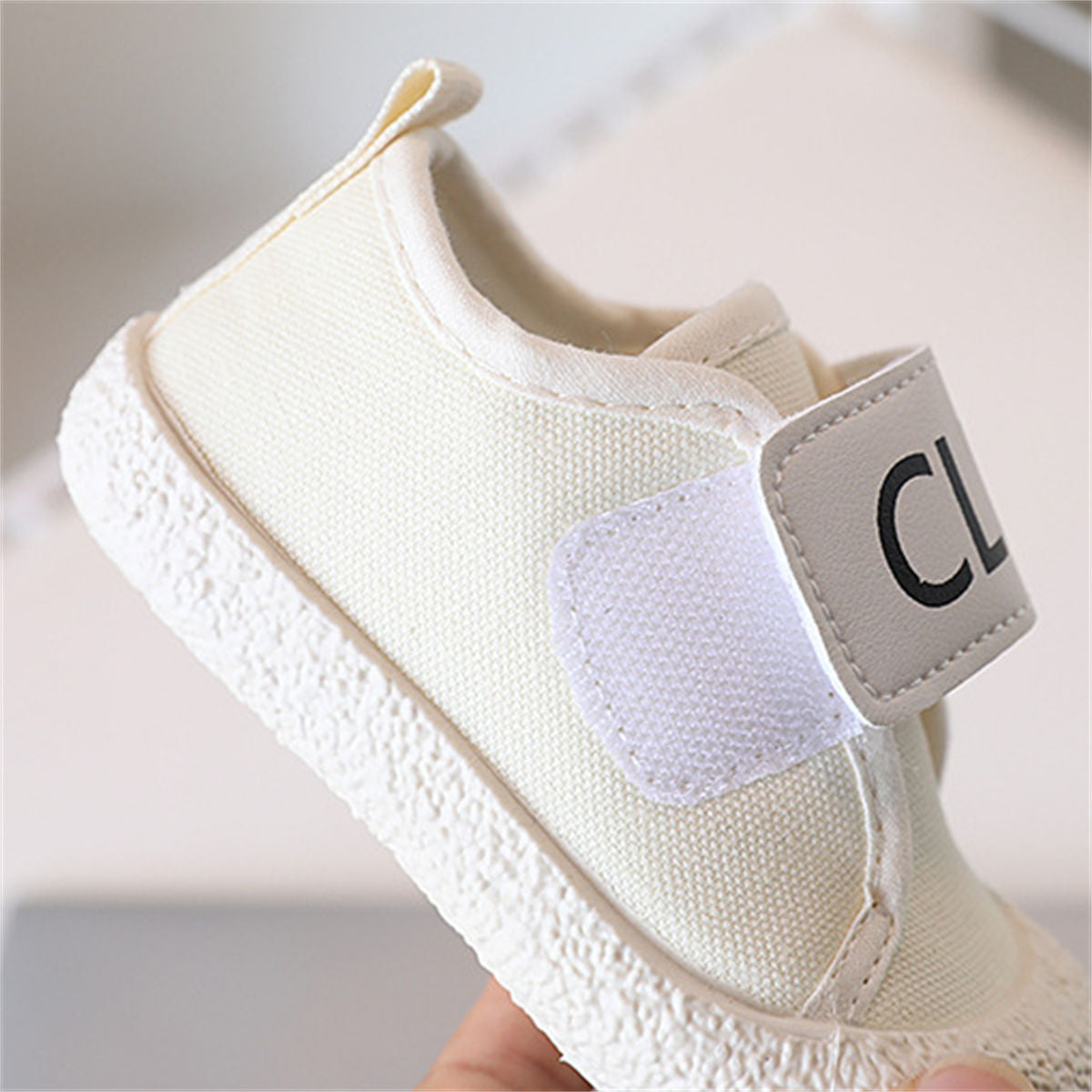 Autumn solid color letter style low-top canvas shoes for boys and girls