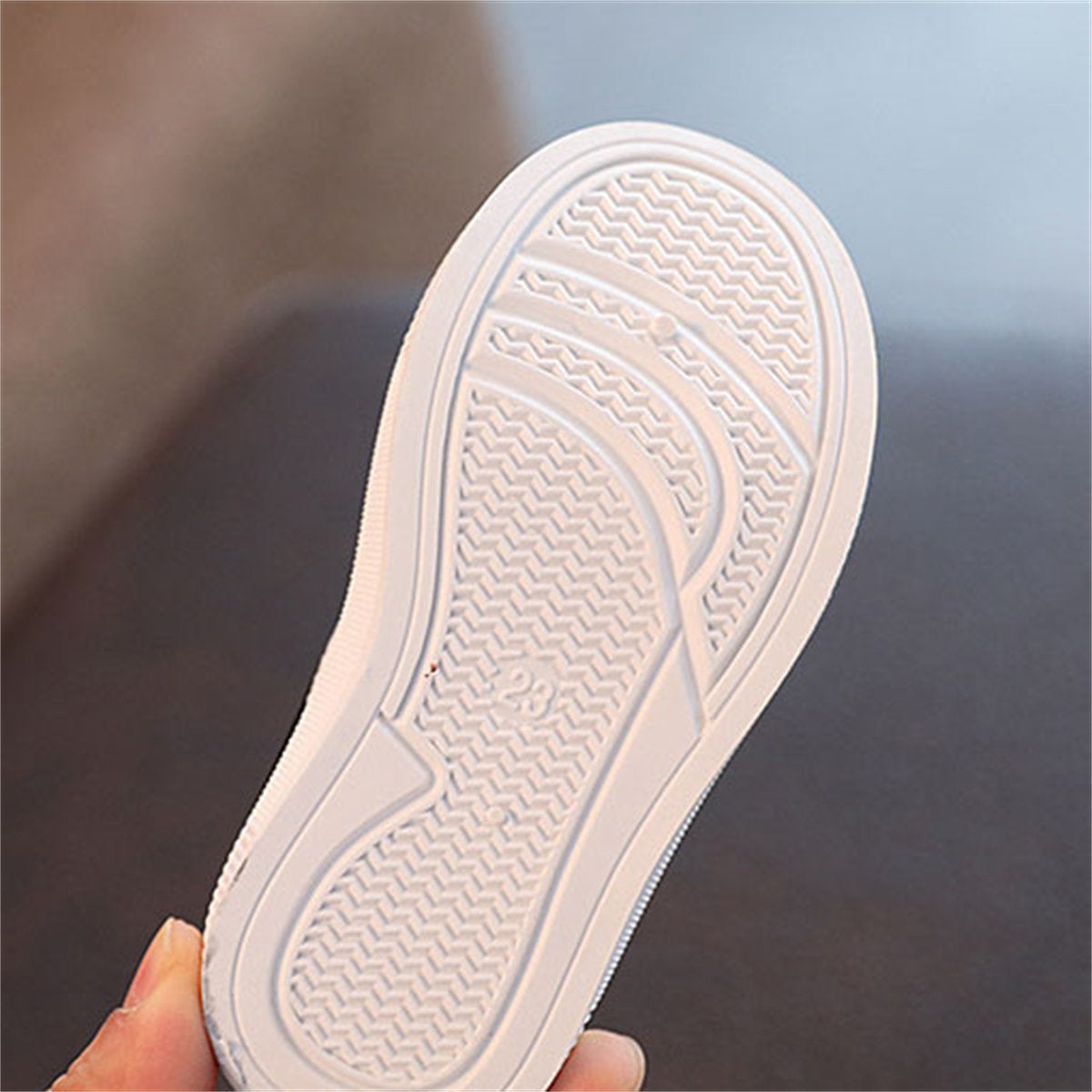 Children's slip-on woven sneakers