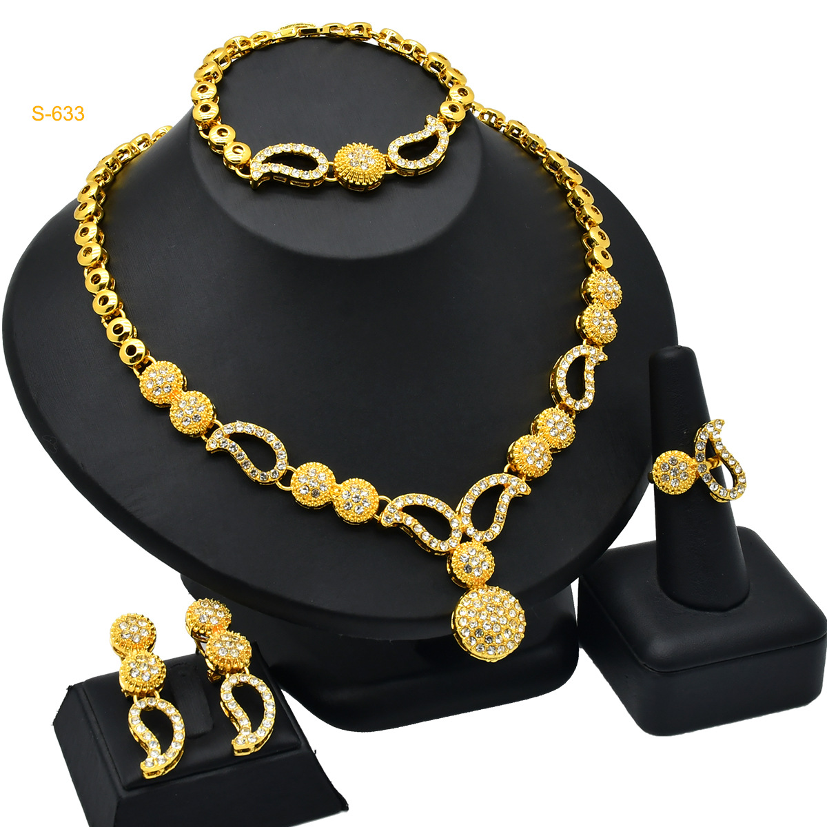 Women's 4-piece gorgeous banquet-style bridal gold-colored jewelry set