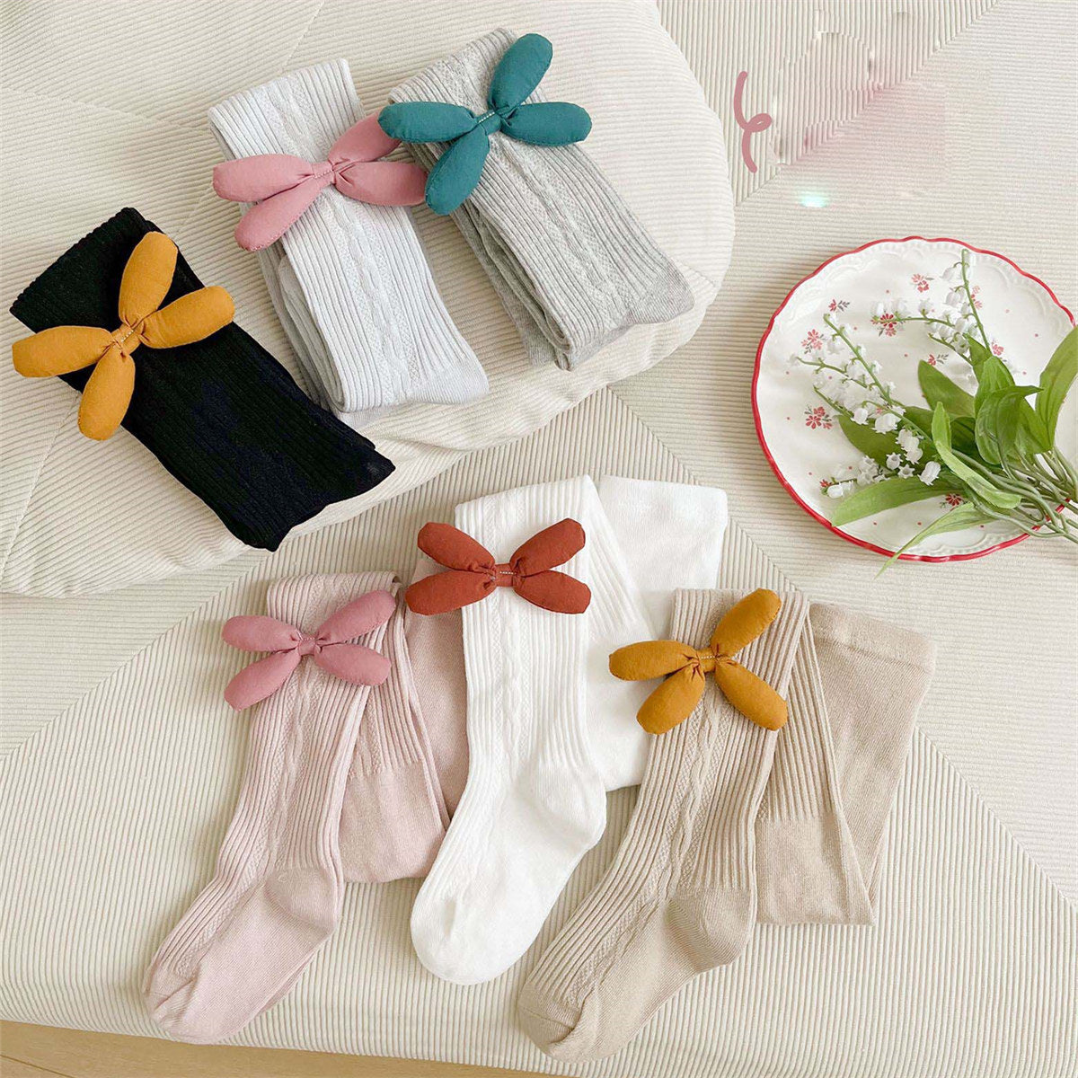 Girls Spring and Autumn Style Three-Dimensional Bowknot Leggings with Feet Baby Girls Leggings Socks