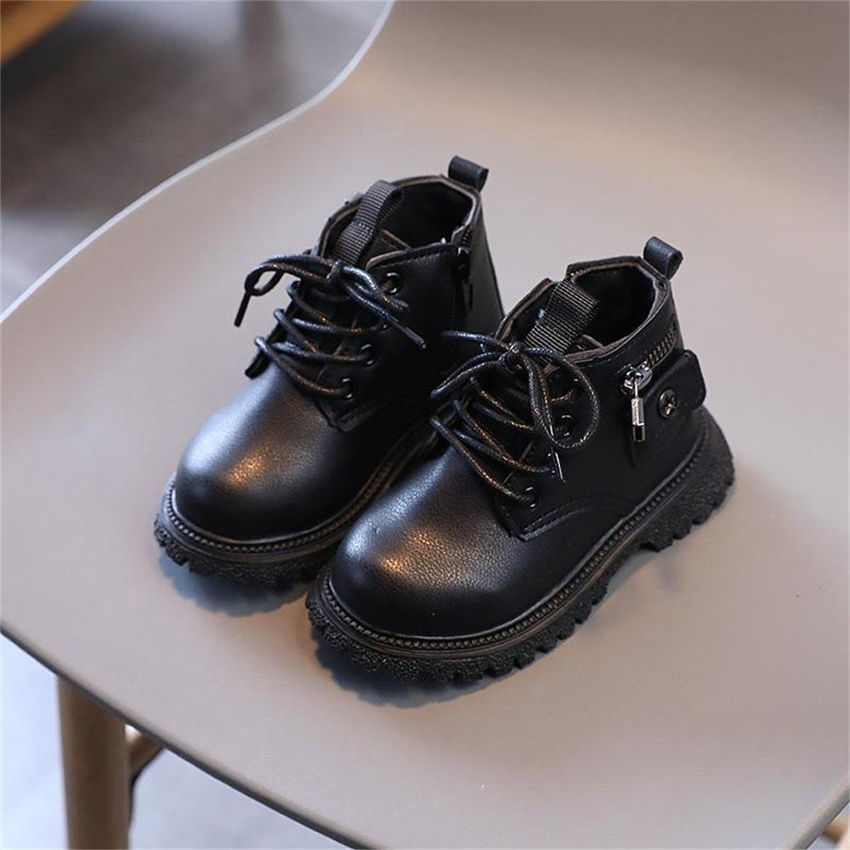 Cool and stylish waterproof, warm and non-slip Martin boots for boys and girls in autumn and winter