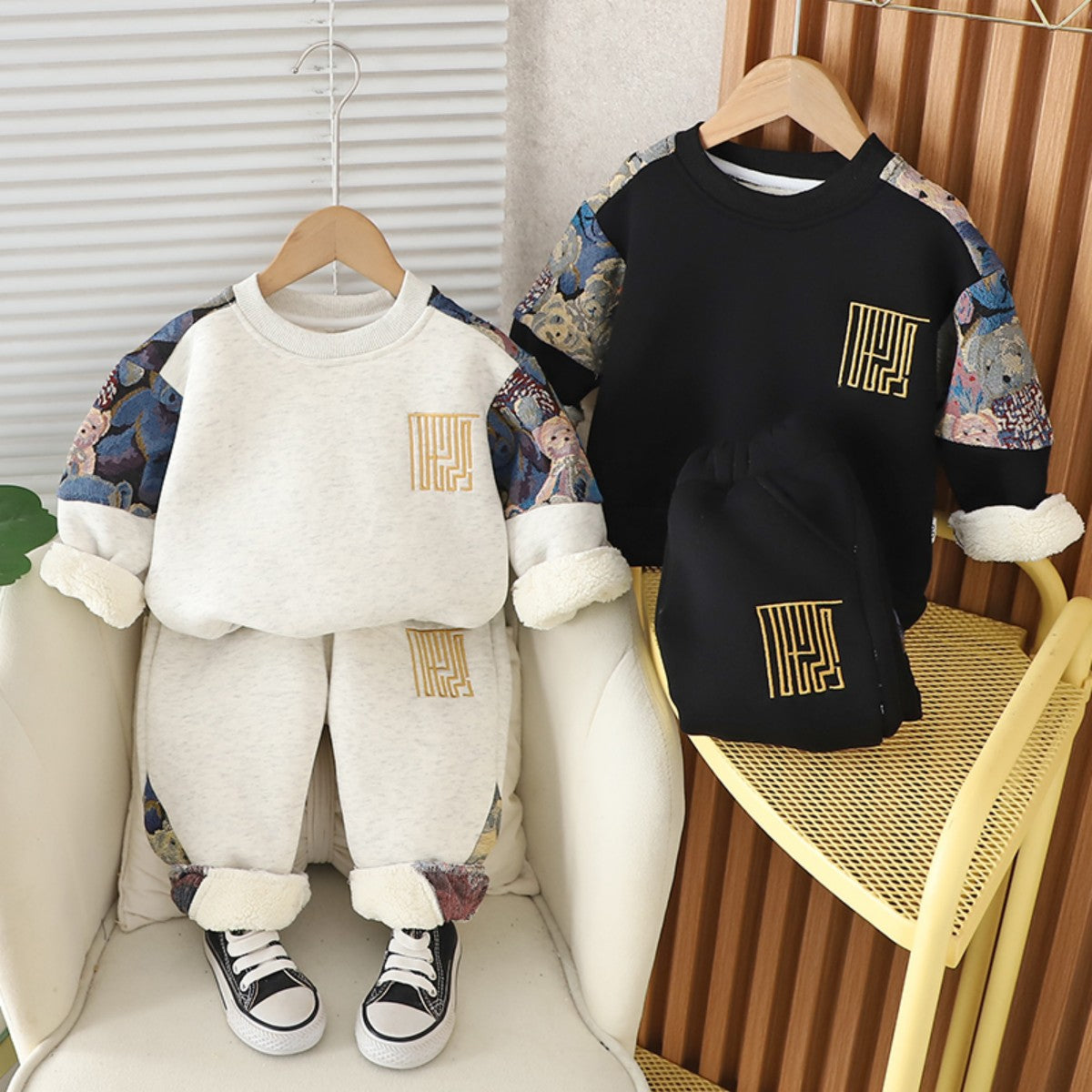 Boys sweater suit winter plus velvet two-piece suit winter clothes boy new children's thick clothes cool