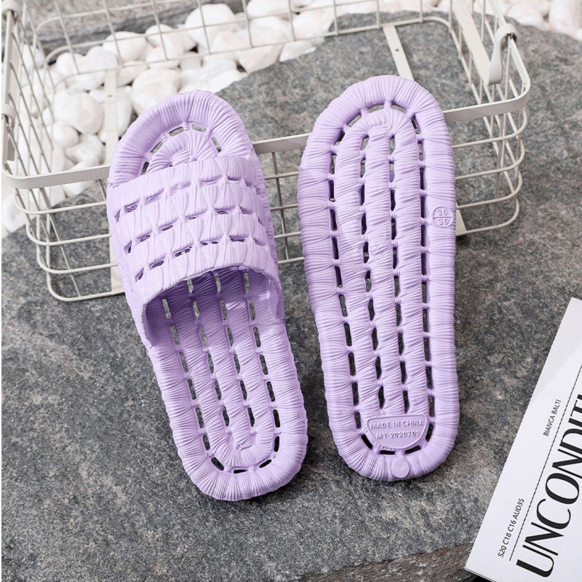 New summer couple home slippers bath non-slip silent bathroom hollow leaking sandals