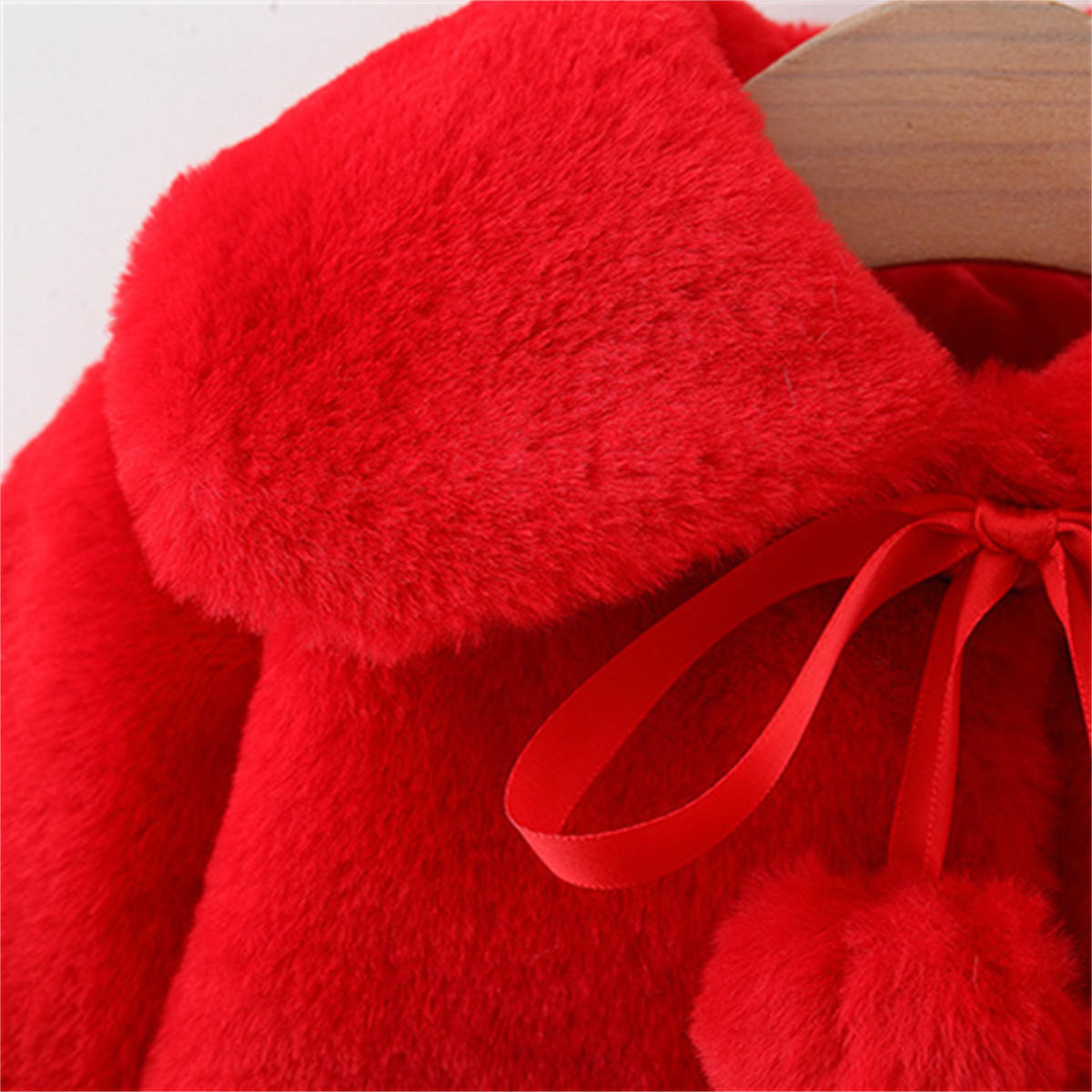 Baby girl autumn and winter thick strawberry cape