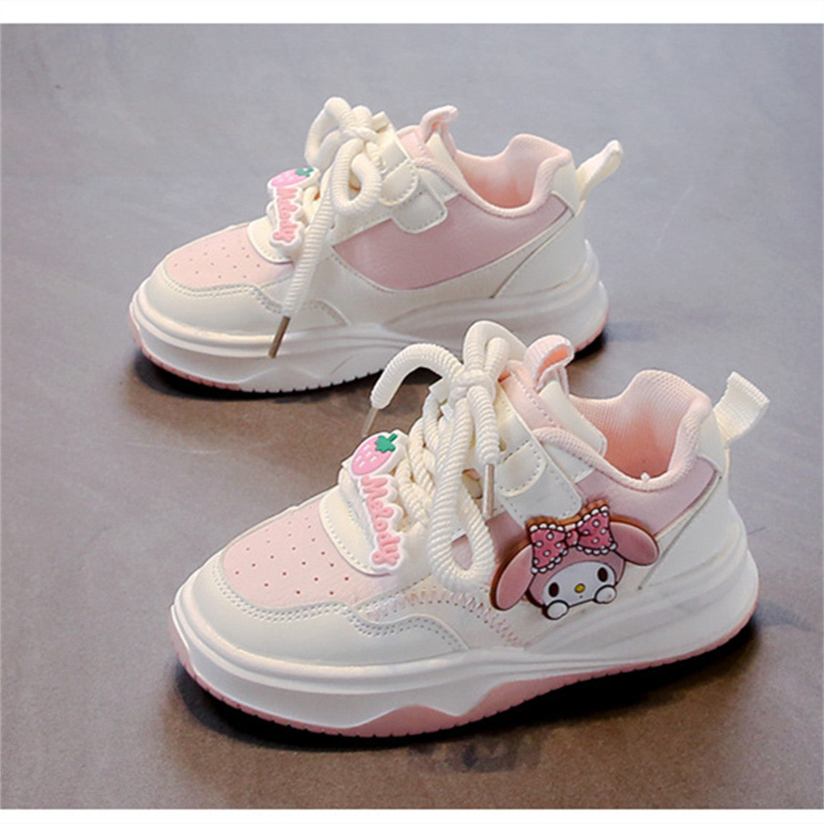 Sanrio pattern casual style comfortable soft sole breathable sports shoes for medium and large children and girls