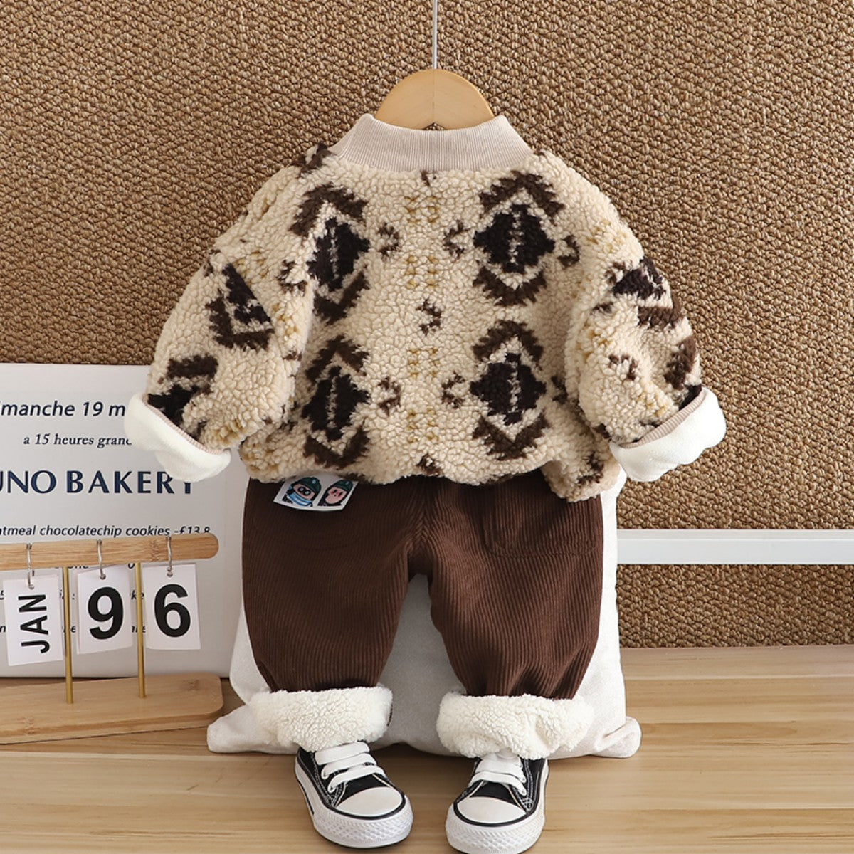 Boys Plush Sweater Suit Baby Fashion Autumn and Winter Two-piece Suit New Plush Children's Clothing Casual