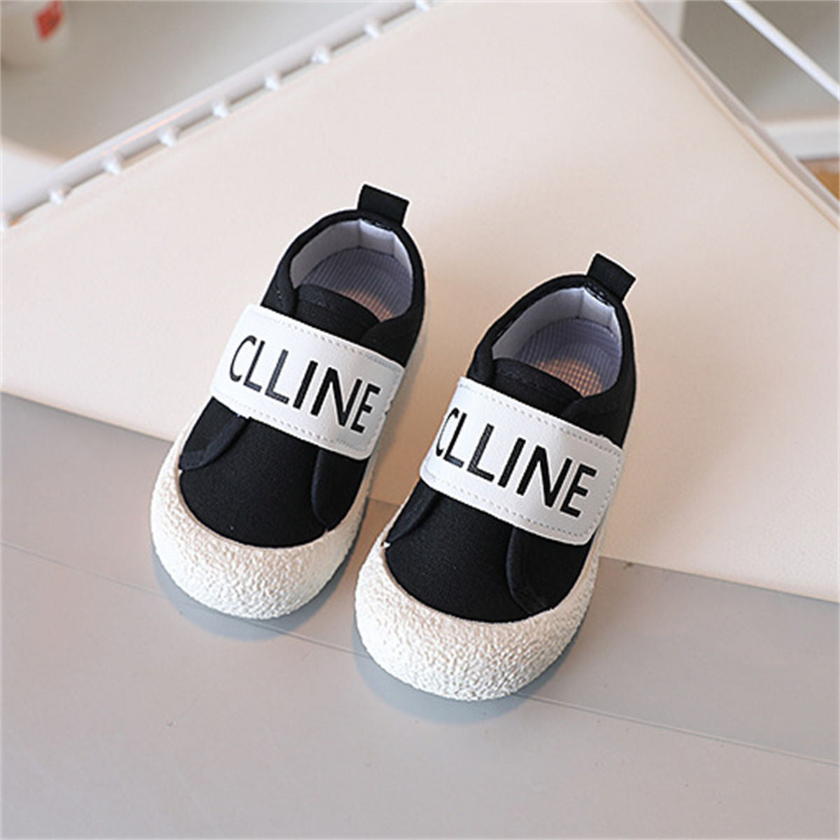 Autumn solid color letter style low-top canvas shoes for boys and girls