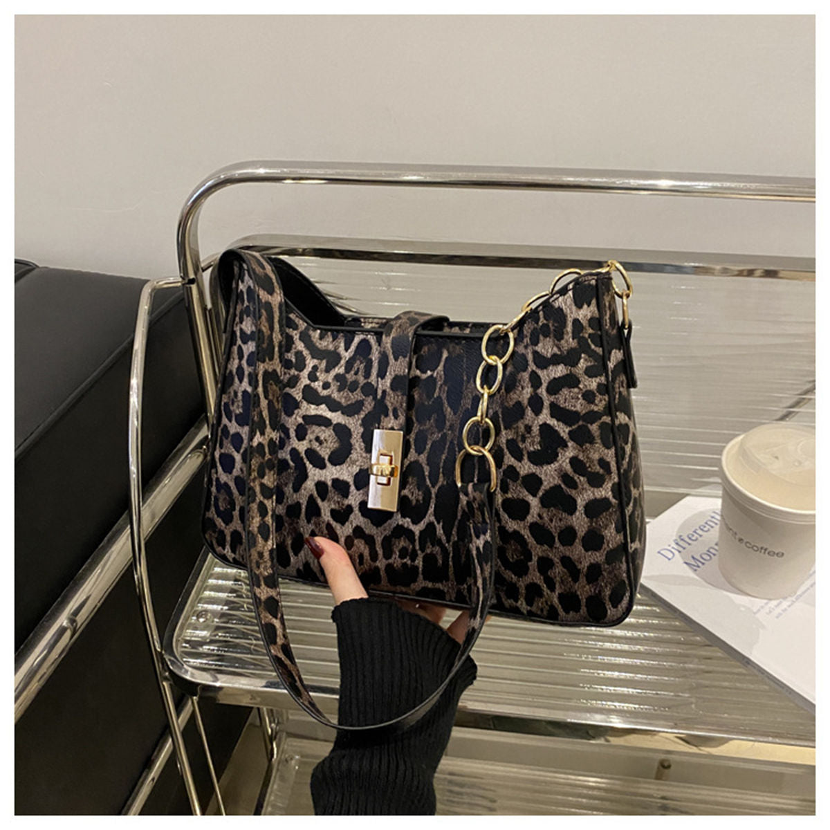 Women&#39;s high-end trendy all-match leopard print shoulder bag