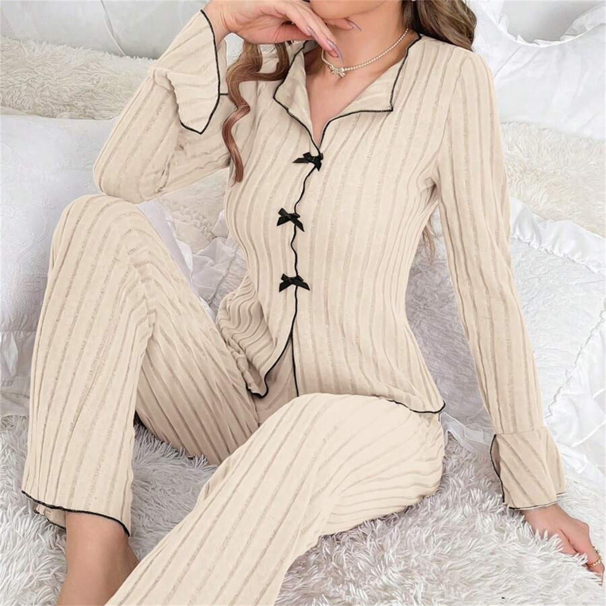 Women's two-piece pajamas for home warmth and outdoor wear