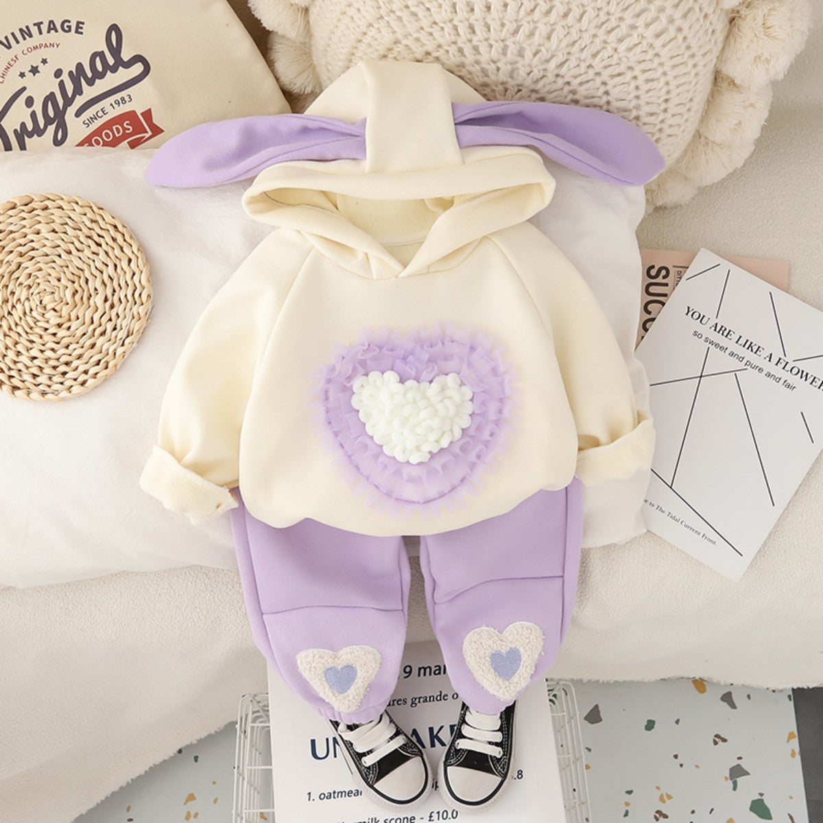 Baby girl autumn and winter clothes plus fleece sweater suit new style infant children winter warm two-piece suit