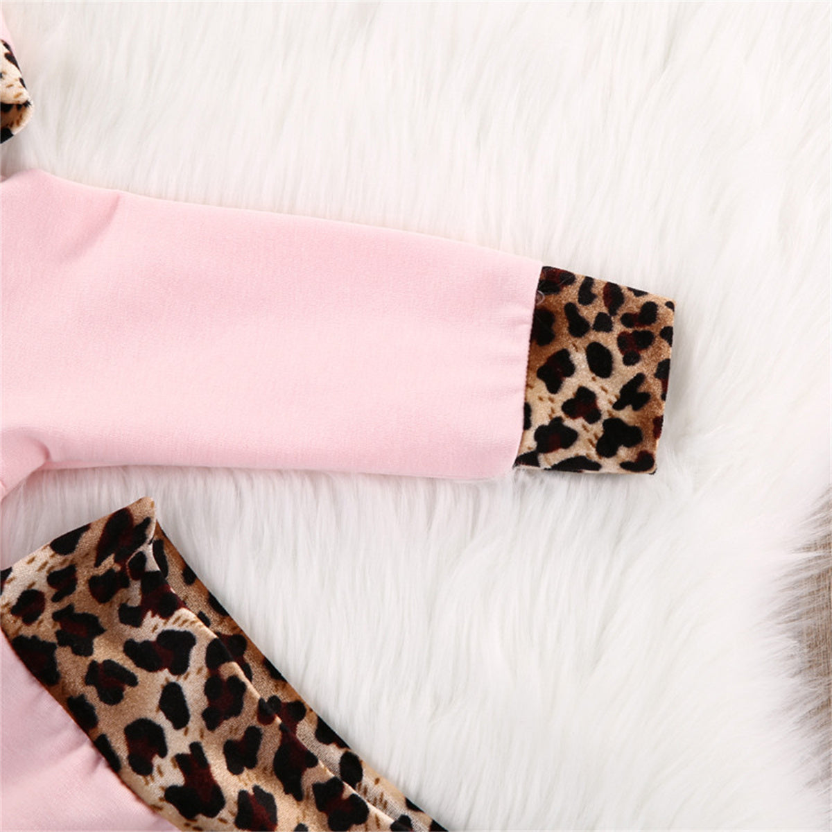 Baby pink sweatshirt leopard print solid color sweatshirt leopard print suit