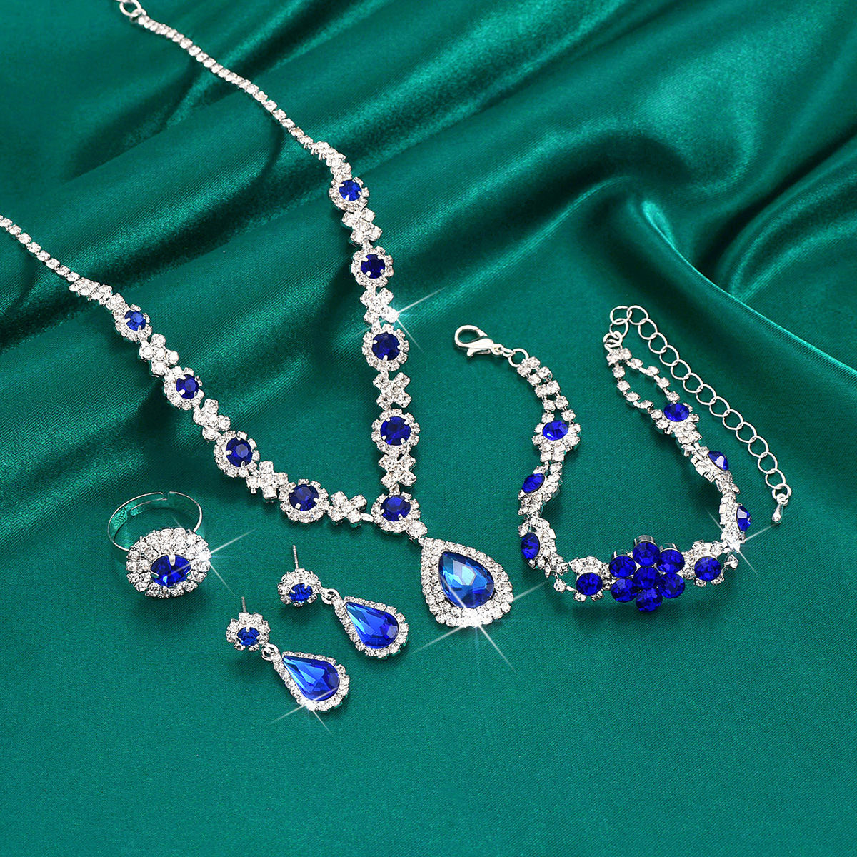 Women's 4-piece set of water drop flower style elegant and gorgeous banquet jewelry set