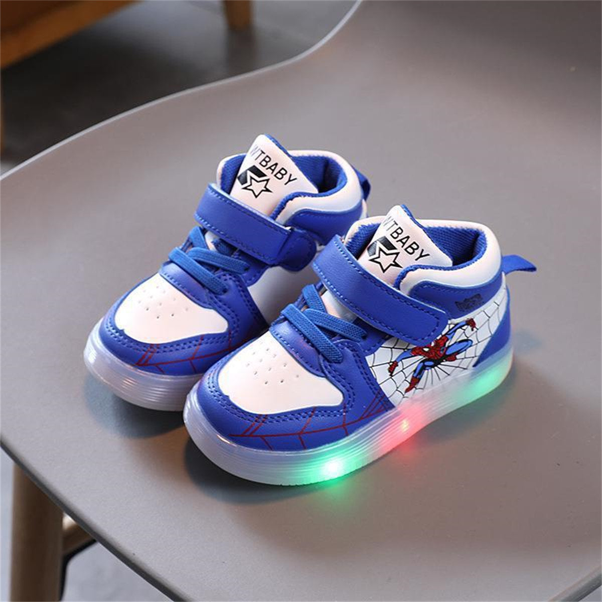 Cool Spider-Man soft-soled luminous LED soft-soled warm high-top sneakers for little boys