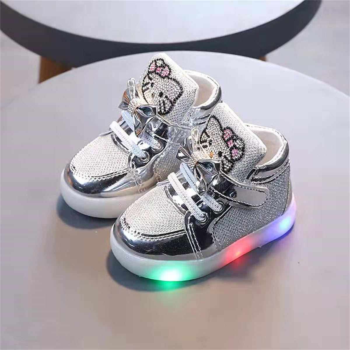 Children's Hello Kitty Princess Rhinestone Breathable Light-up Shoes