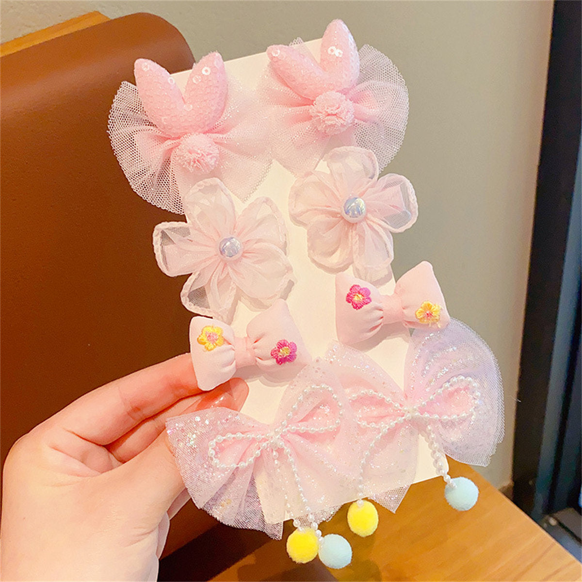 Children's 8-piece set of cute flower bow sweet style fabric hairpins that do not damage the hair