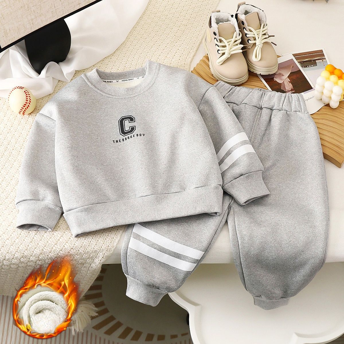 Children's sweater suits new winter baby velvet thickened boys warm girls sports clothes children's clothing