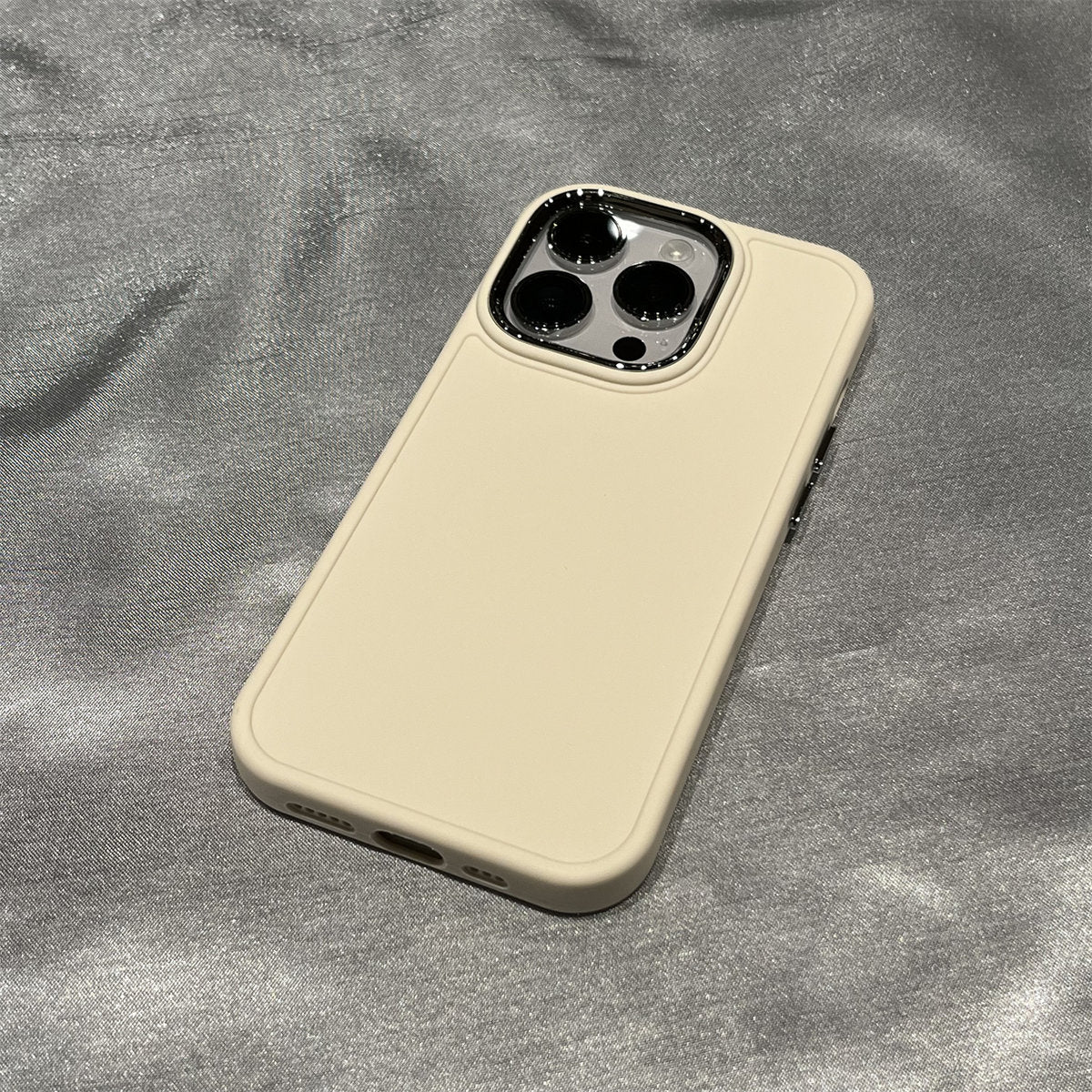 Apple simple solid color high-end soft shell phone case without lens