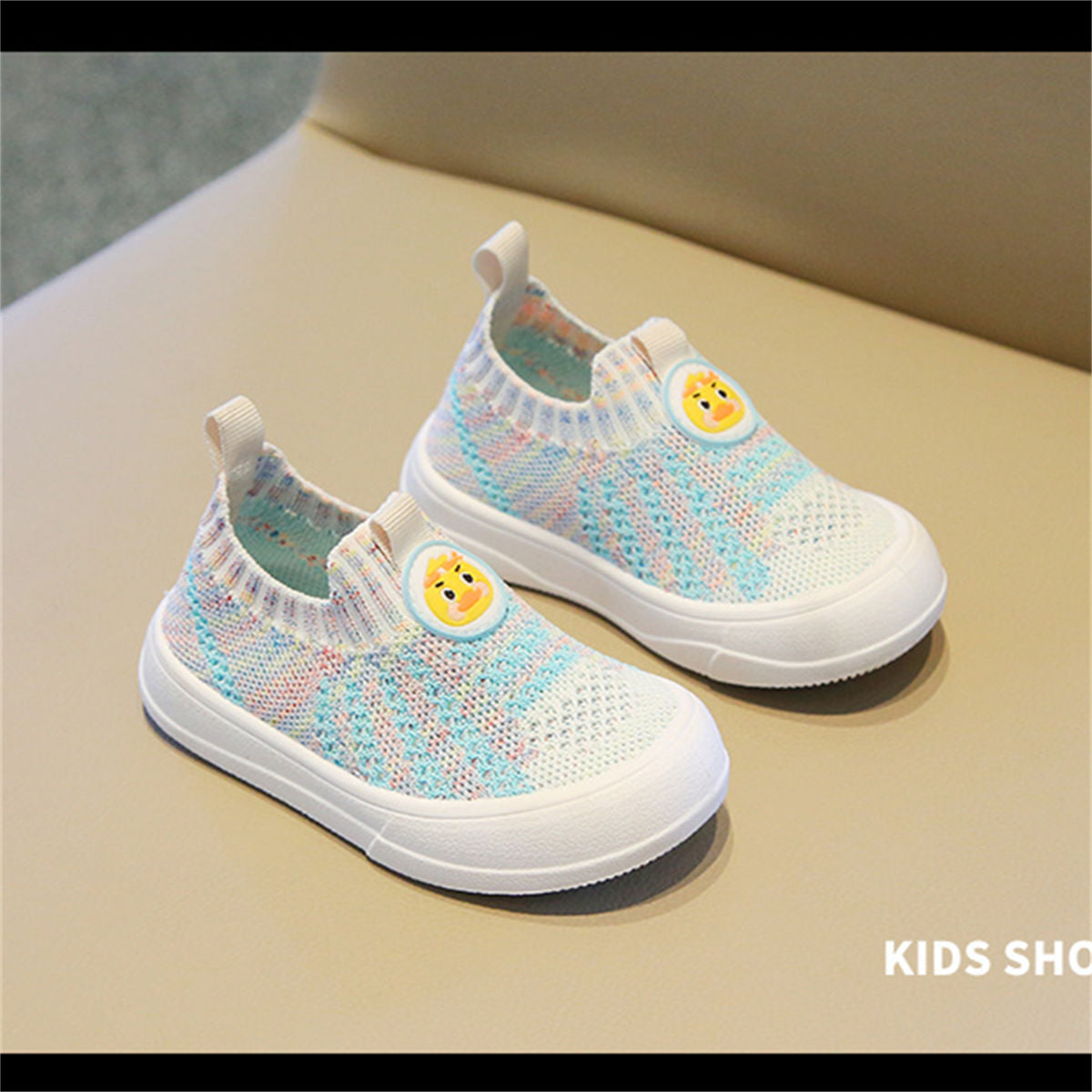 Children&#39;s and boys&#39; autumn yellow duck cute breathable casual low-top sneakers