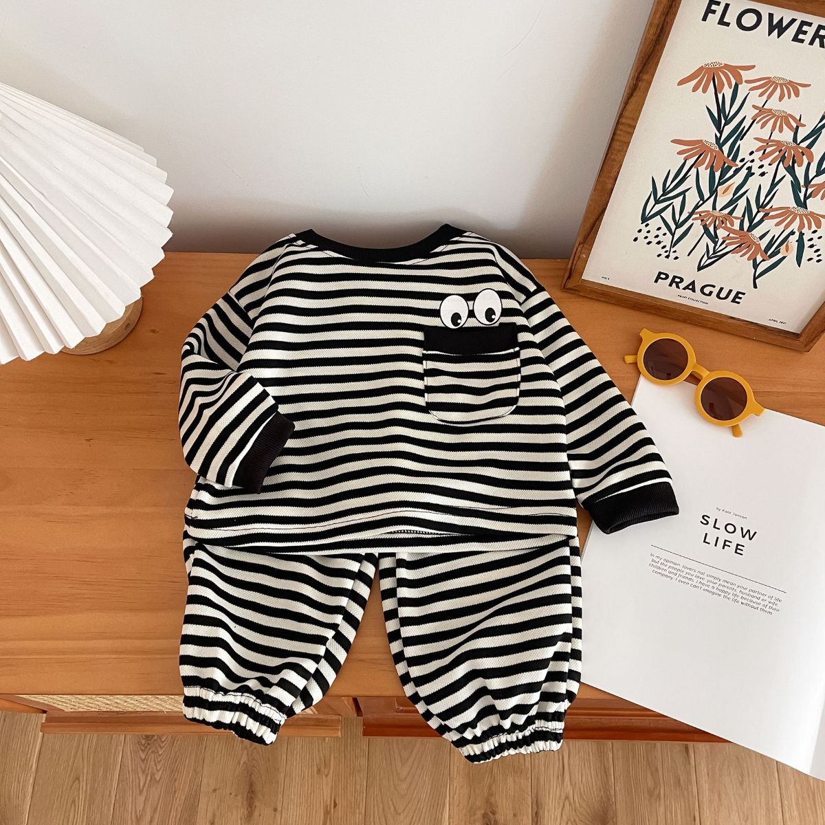 Girls striped autumn two piece suit