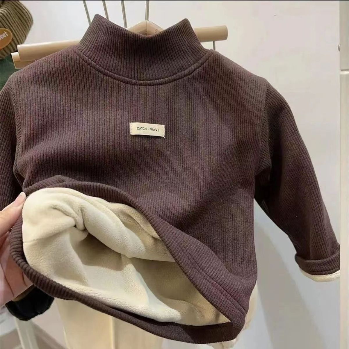 New half turtleneck T-shirt for boys and girls