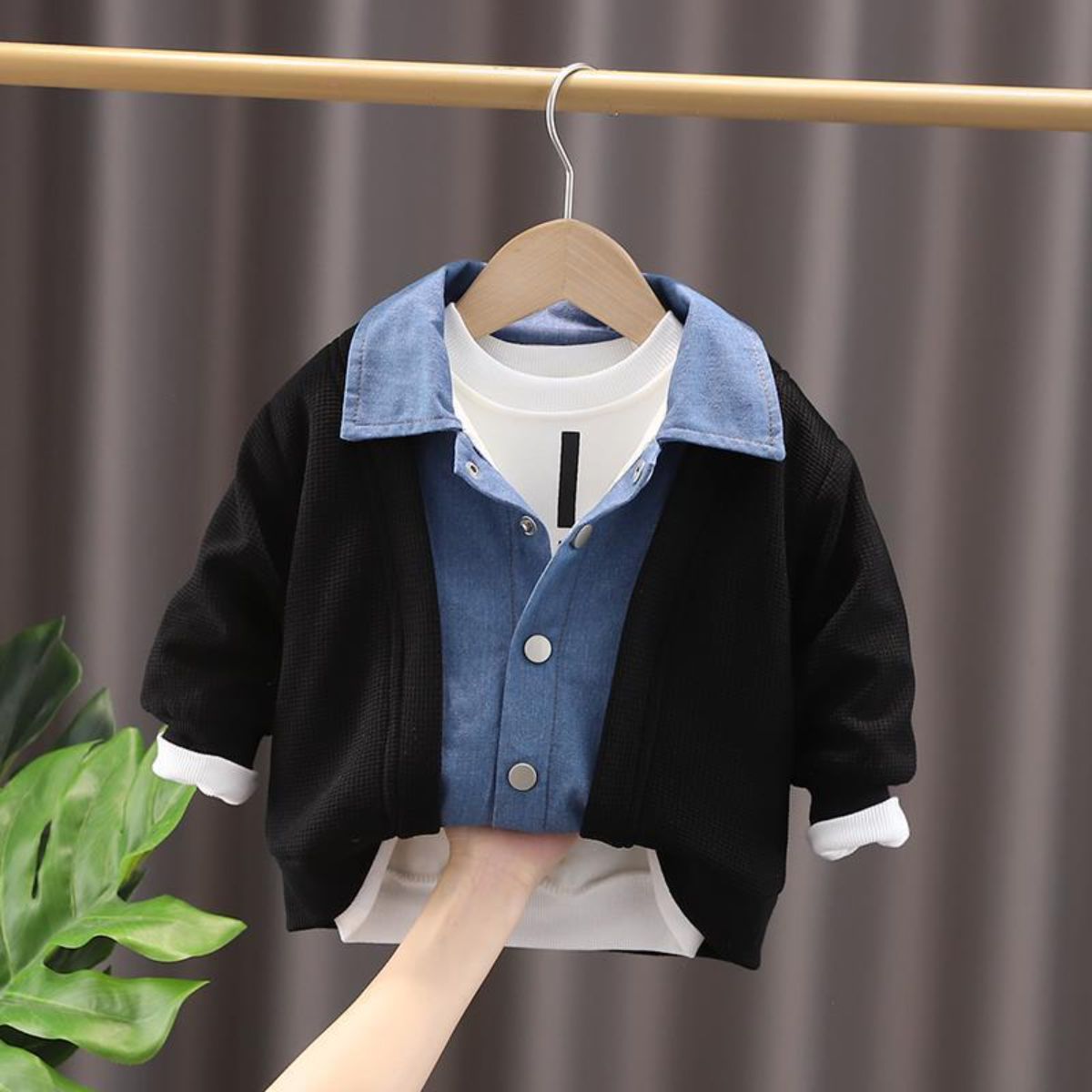 Boys' fashion autumn new denim jackets for small and medium-sized children's loose casual jackets cardigans