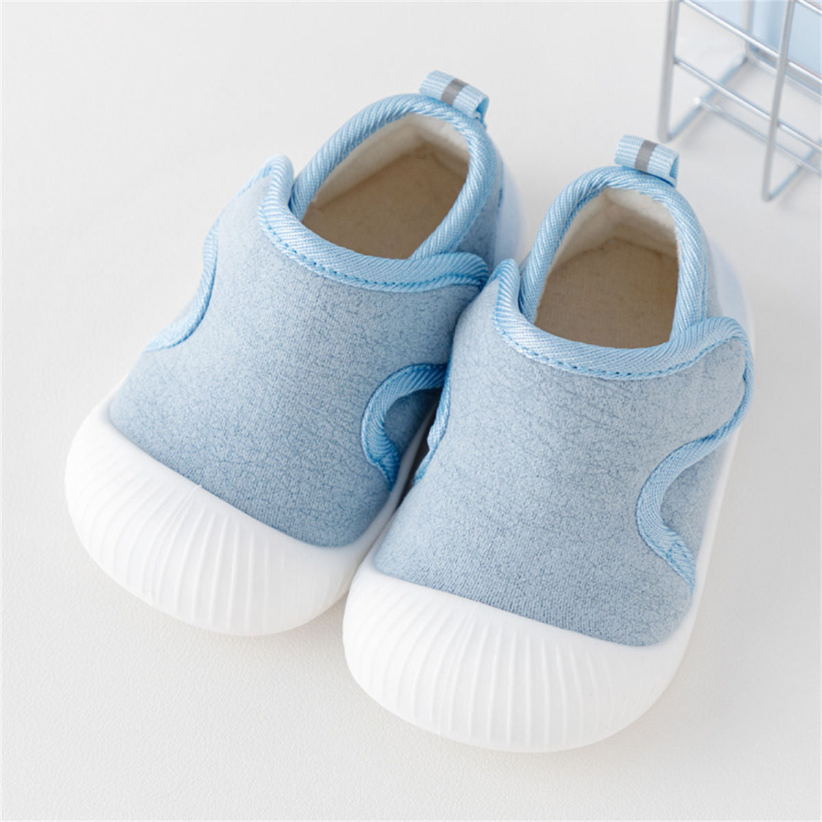 Winter solid color cotton-padded shoes for infants and children