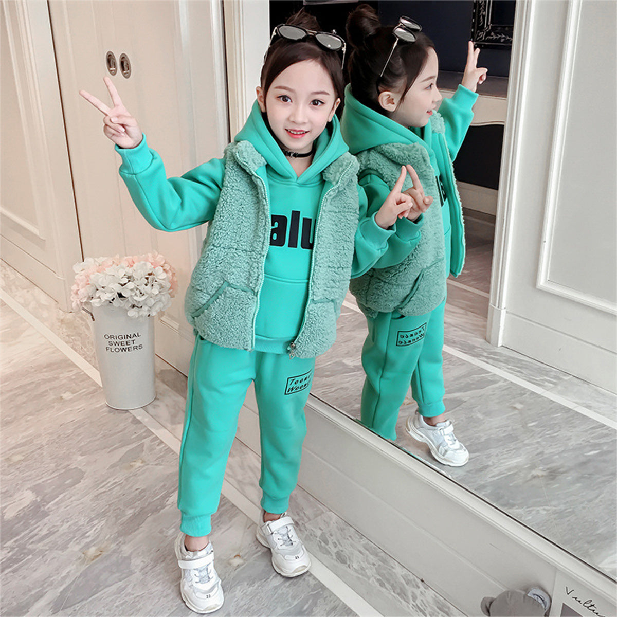 3-piece set for middle and large children and girls, solid color, letter style, casual urban style, fur vest, multi-piece set