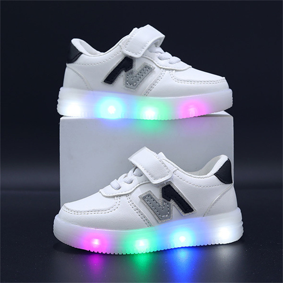 Children's striped luminous sneakers