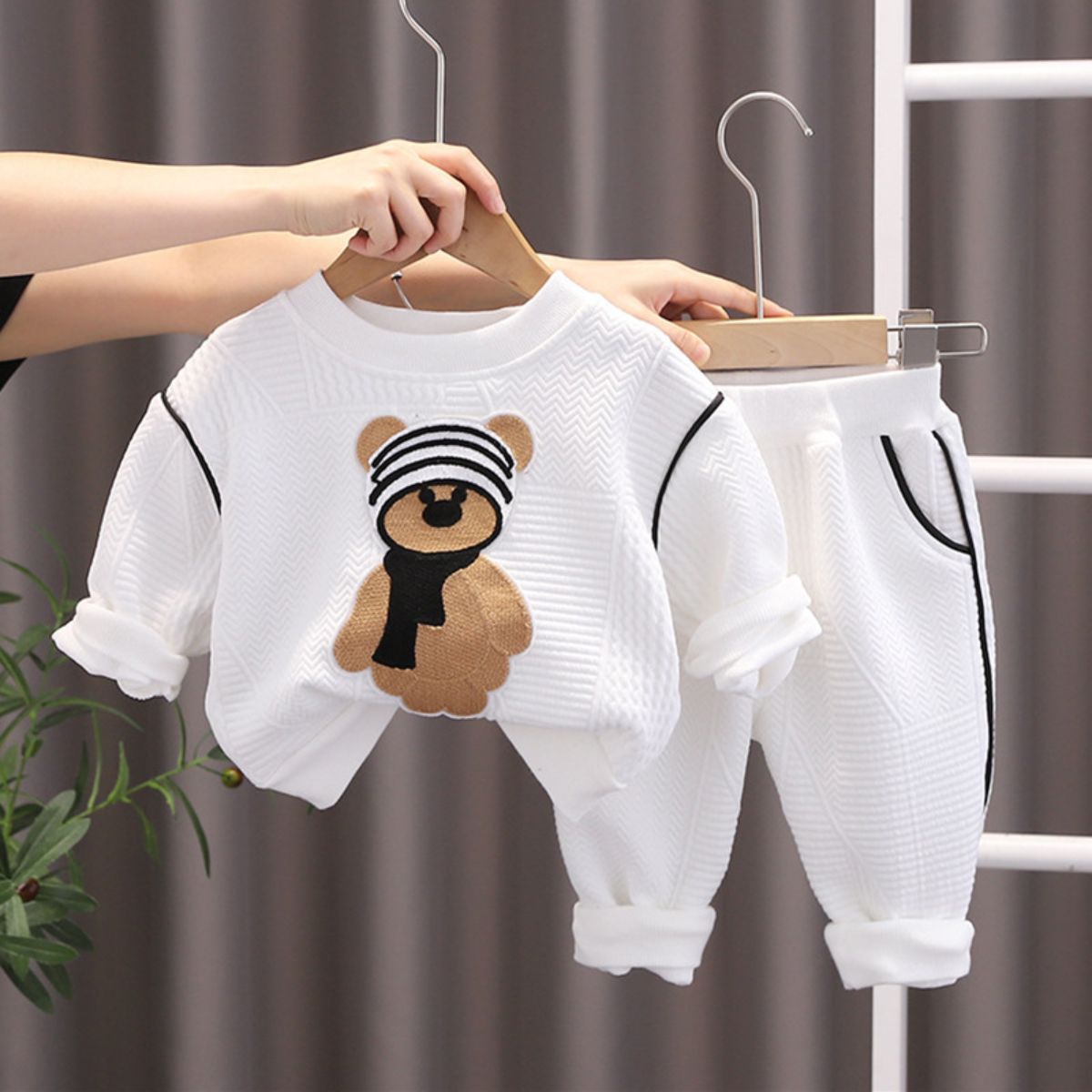 New children's suit baby air cotton spring and autumn cartoon long-sleeved sweater casual suit