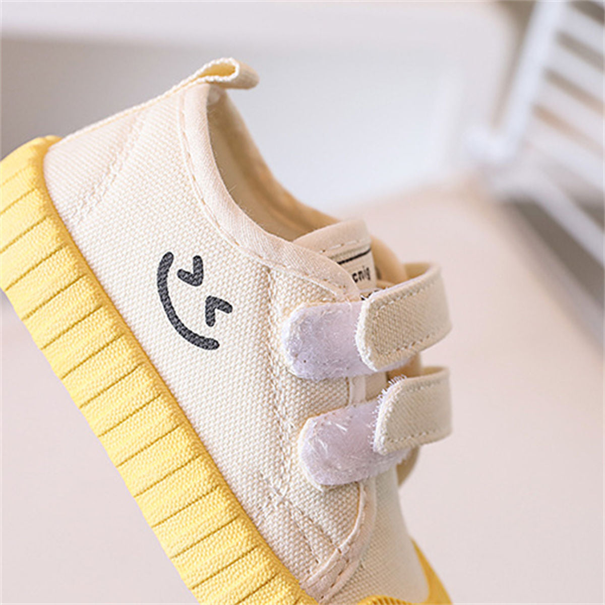 Children's and boys' smiley face colorful casual low-top canvas shoes