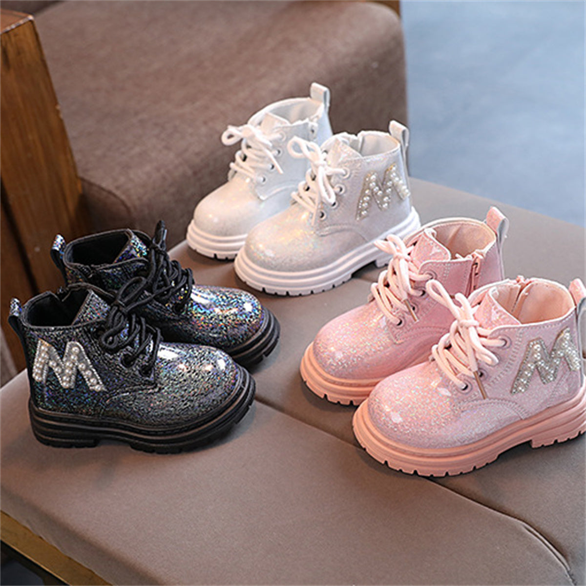 Little girls cool style letter pearl style autumn and winter leisure ladies waterproof Martin boots