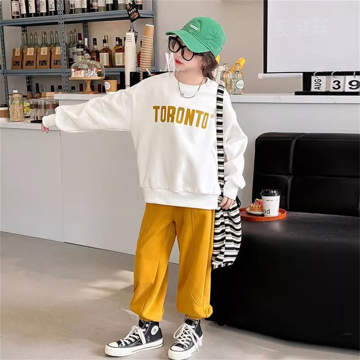 Autumn color matching letter style sports T-shirt suit for middle and large girls