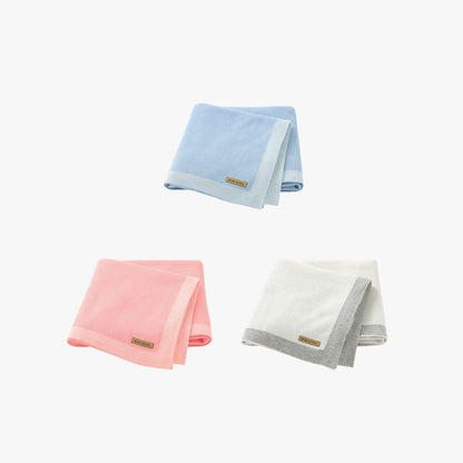 بطانية محبوكة