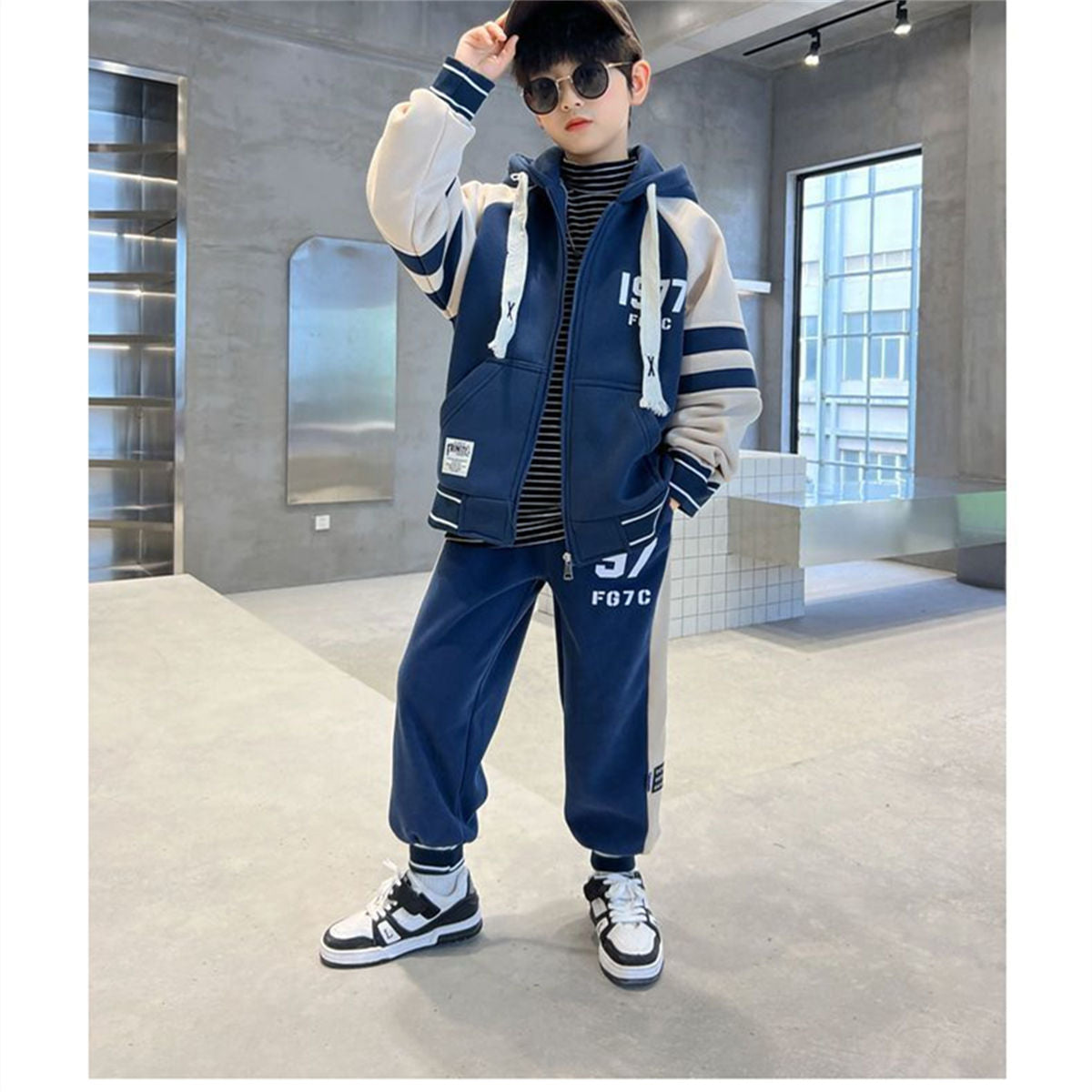 Winter fleece letter sports style sweater suit for middle and large boys