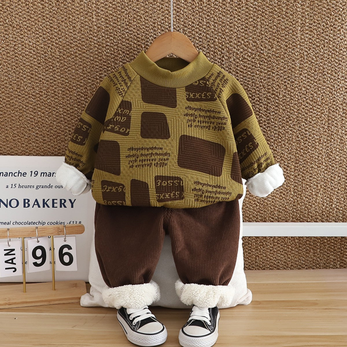 Boys suit autumn and winter style fashionable baby stylish sweater round neck pullover handsome tops for small and medium children