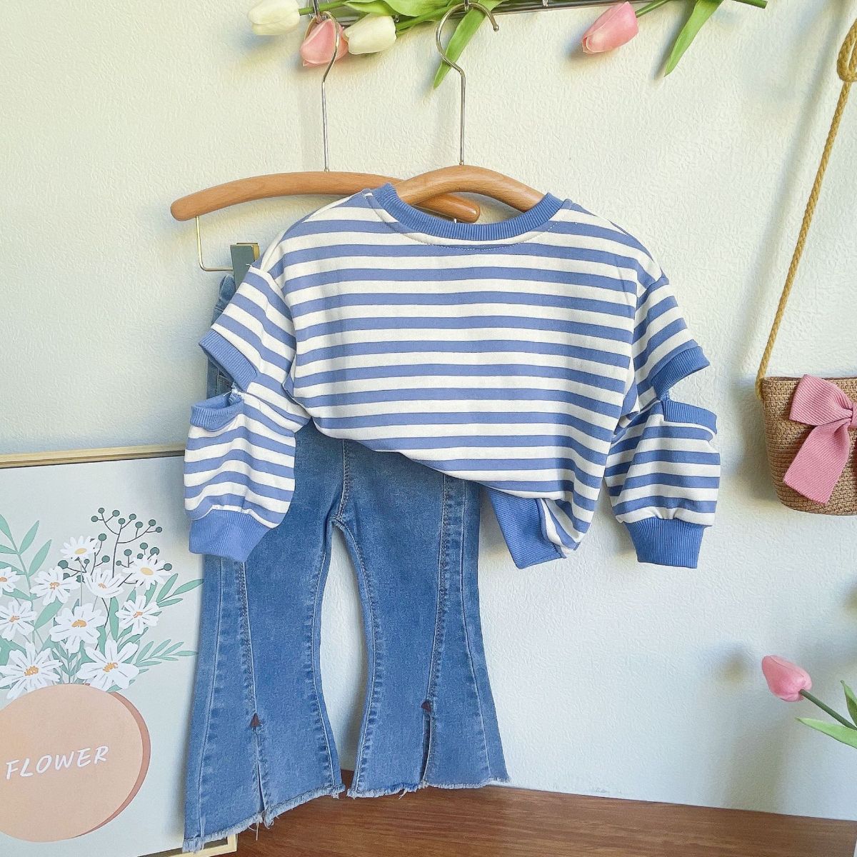 New autumn girls suit personality striped sweater plus split jeans two-piece suit