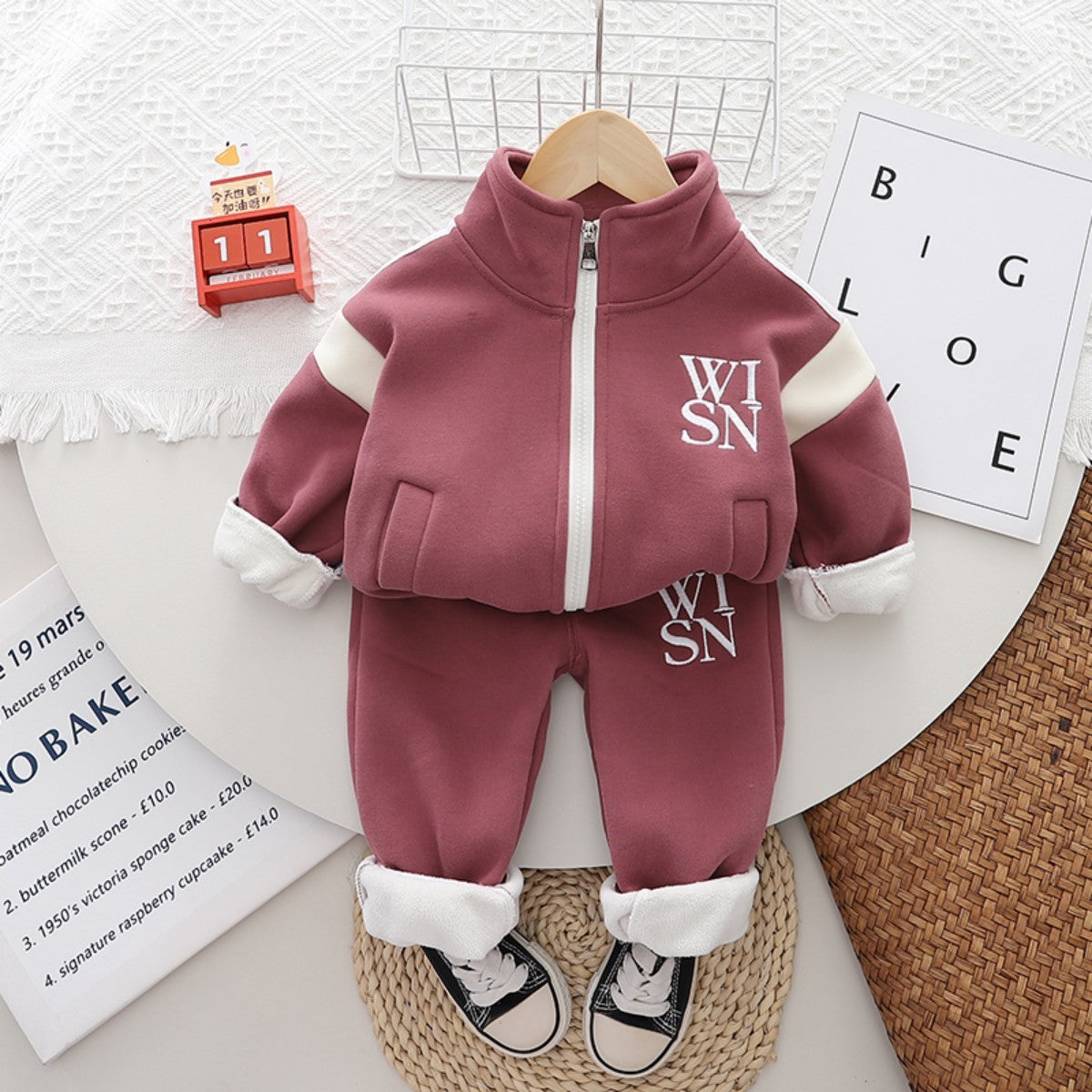 New autumn and winter children's clothing 1-3 boys casual zipper plus velvet cardigan two-piece suit baby boy suit